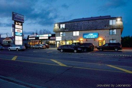 Petawawa River Inn & Suites Extérieur photo